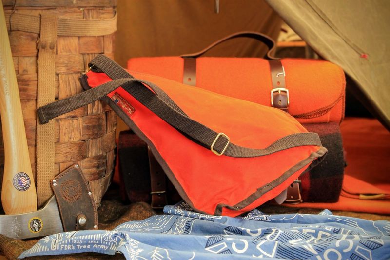 Frost River Little Marais Messenger Bag