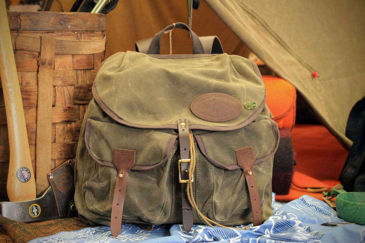 Frost River Geologist Pack