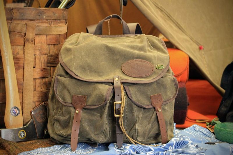 Frost River Geologist Pack