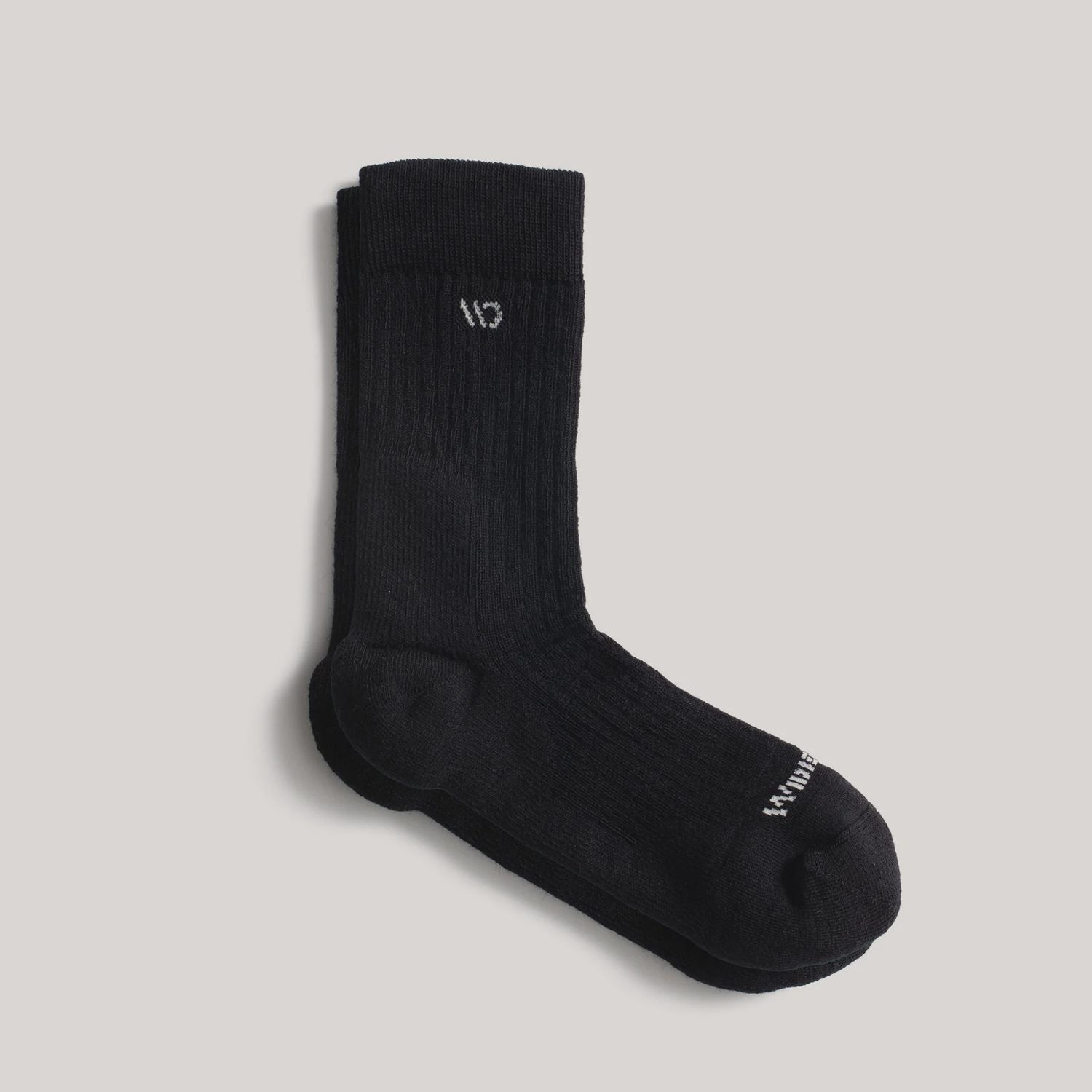 Darn Tough Wide Open Socks 9001 - Black