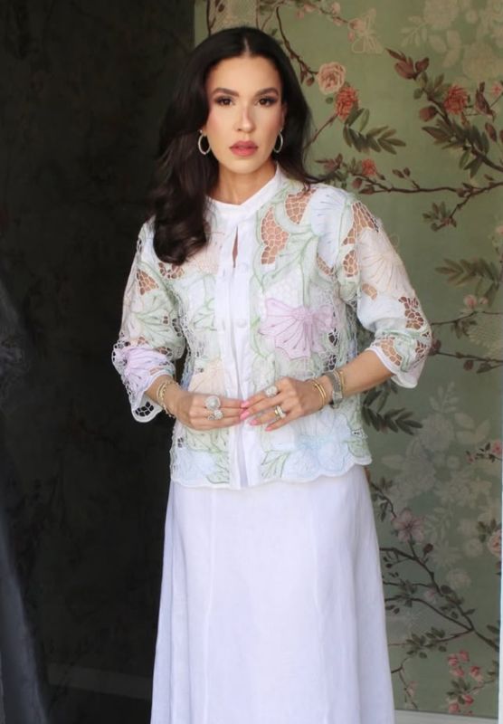 Jacket Embroidered in Colorful Richelieu