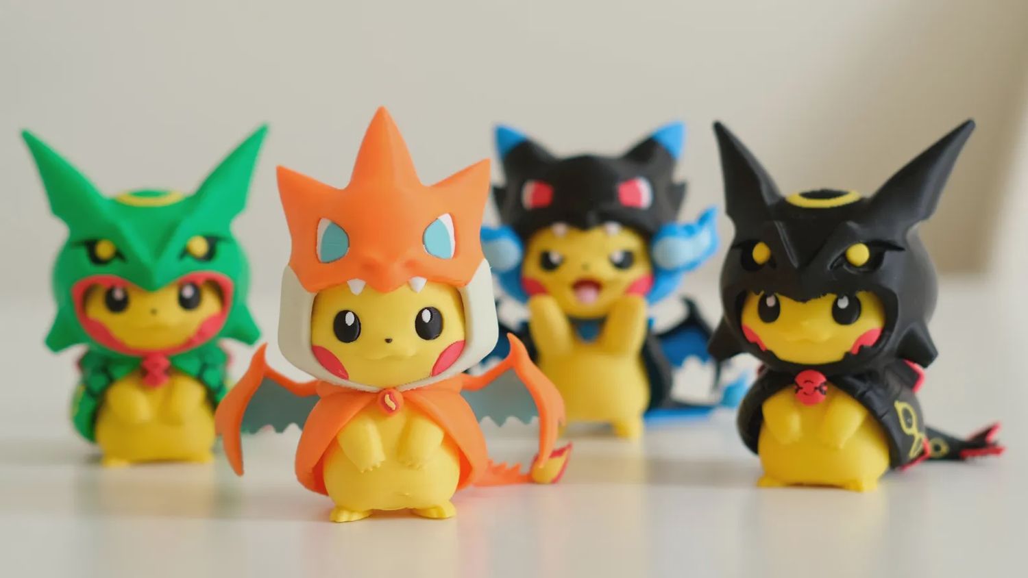 Poncho Pikachu