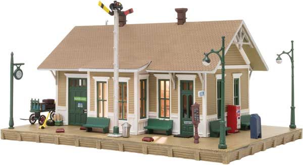 5023 Dansbury Depot - Built-&amp;-Ready Landmark Structures(R) -- Assembled - 7-1/2 x 5-9/16" 19 x 14.1cm HO Scale