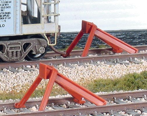 SL8340 Code 83 Hayes Bumper -- North American-Style pkg(2)