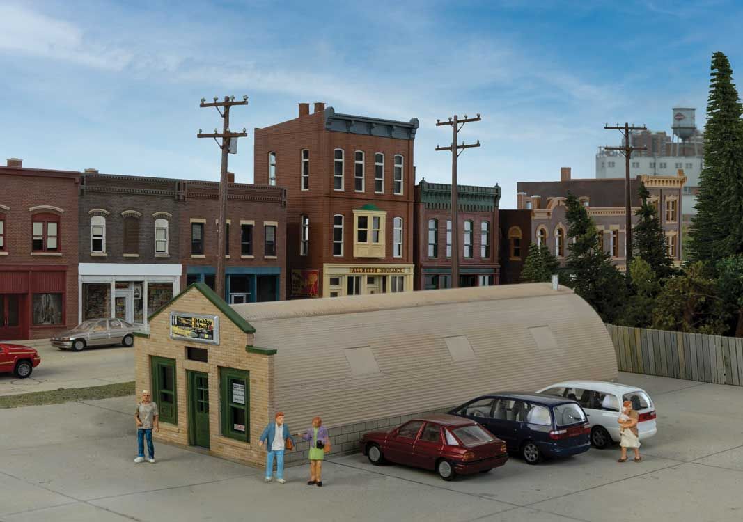 3561   Converted Quonset Hut Kit - 6-9/16 x 2-3/4 x 2-1/8" 16.6 x 6.9 x 5.3cm HO