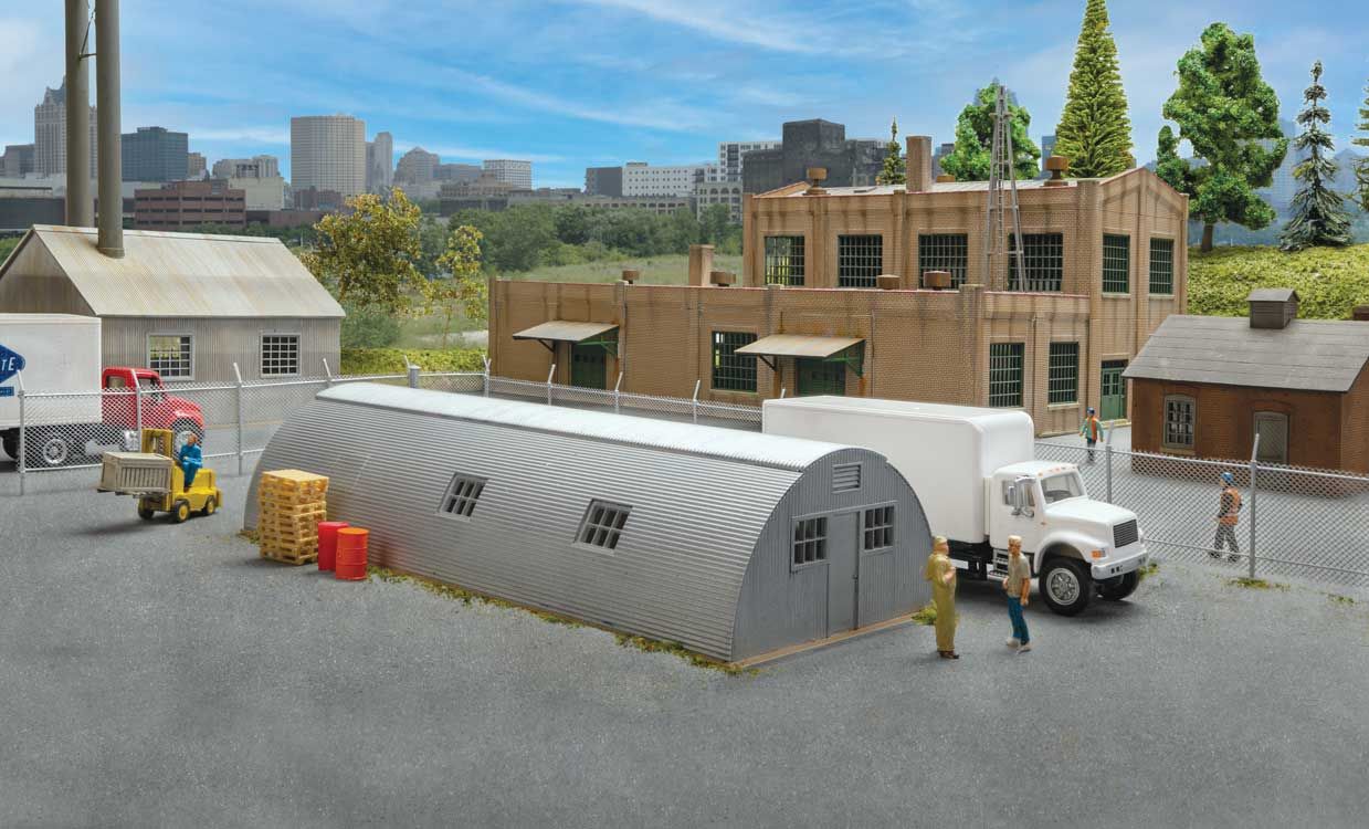 3560   Quonset Hut Kit - 6-9/16 x 2-3/4 x 1-1/2" 16.6 x 6.9 x 3.8cm HO