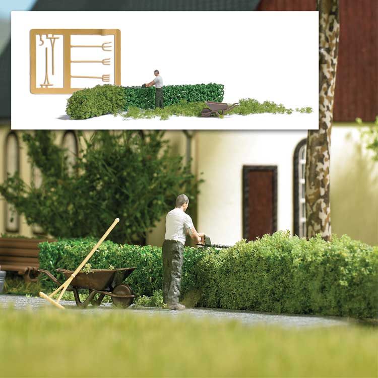 7974 Hedge Cutting - Action Set HO