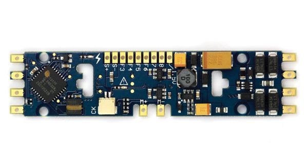 885816   8-Function Sound and Control DCC Decoder with CurrentKeeper Plug - Tsunami2