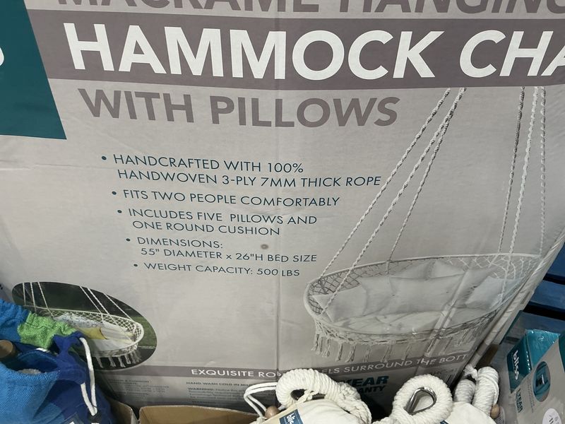 Hammock chair with pillows