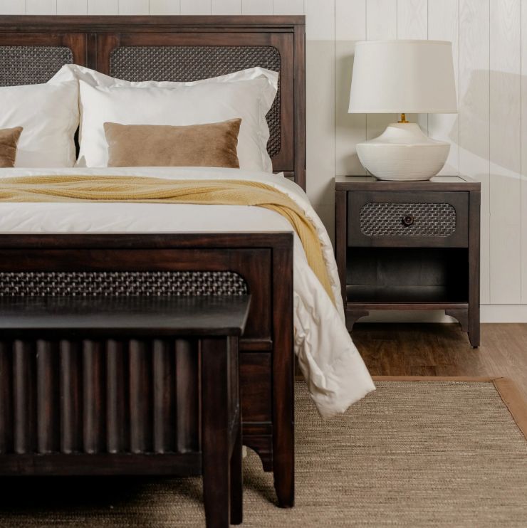 (Lurian Queen Bed Rattan Black)(FT-STB07-02-00-02.A &amp; .B)