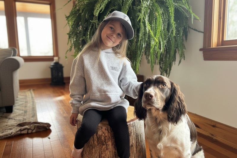 Un essentiel Junior (hoodie tricot)