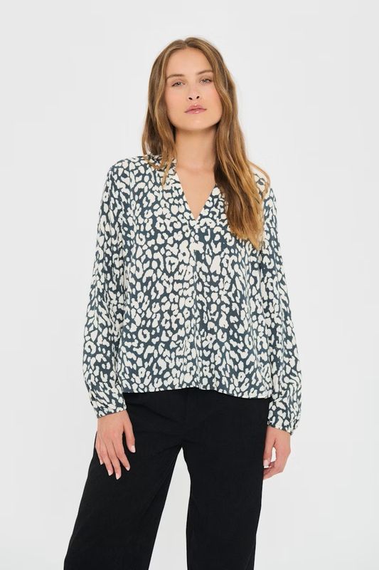 Eda Blouse - Winter Urban Chic Leopard