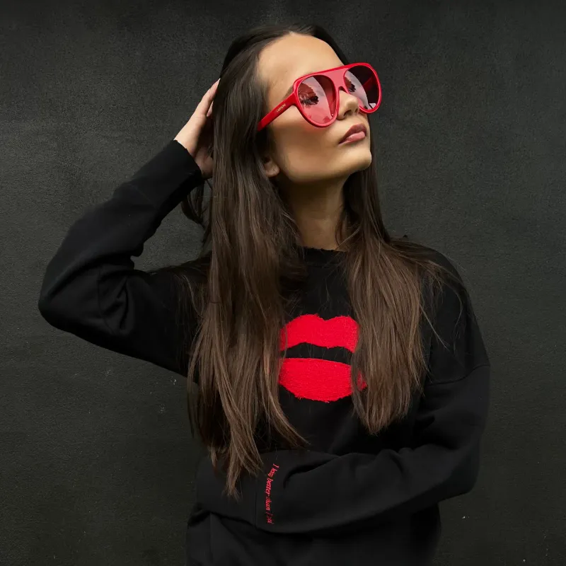 I Kiss Better Than I Ski Sweatshirt - Black