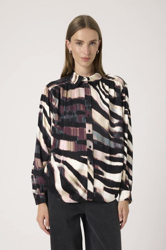Ciela Ebba Shirt - Animalistic Print