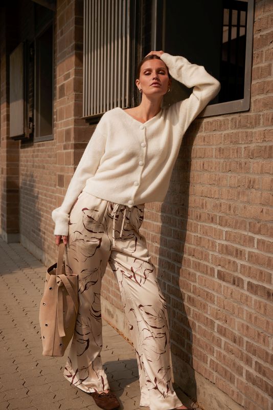 Clero Flared Printed Pants - Oatmeal Leave Print