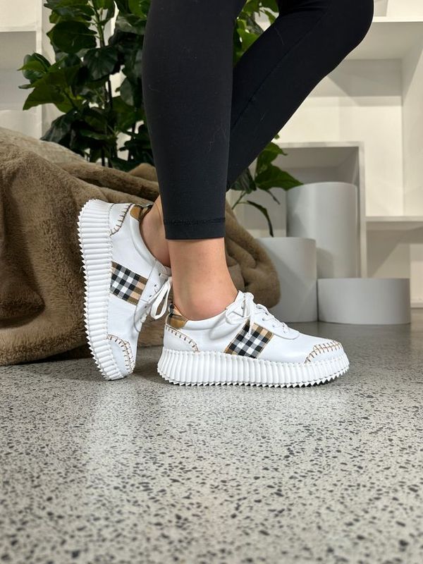 Rizz - Burb Tan Stripe