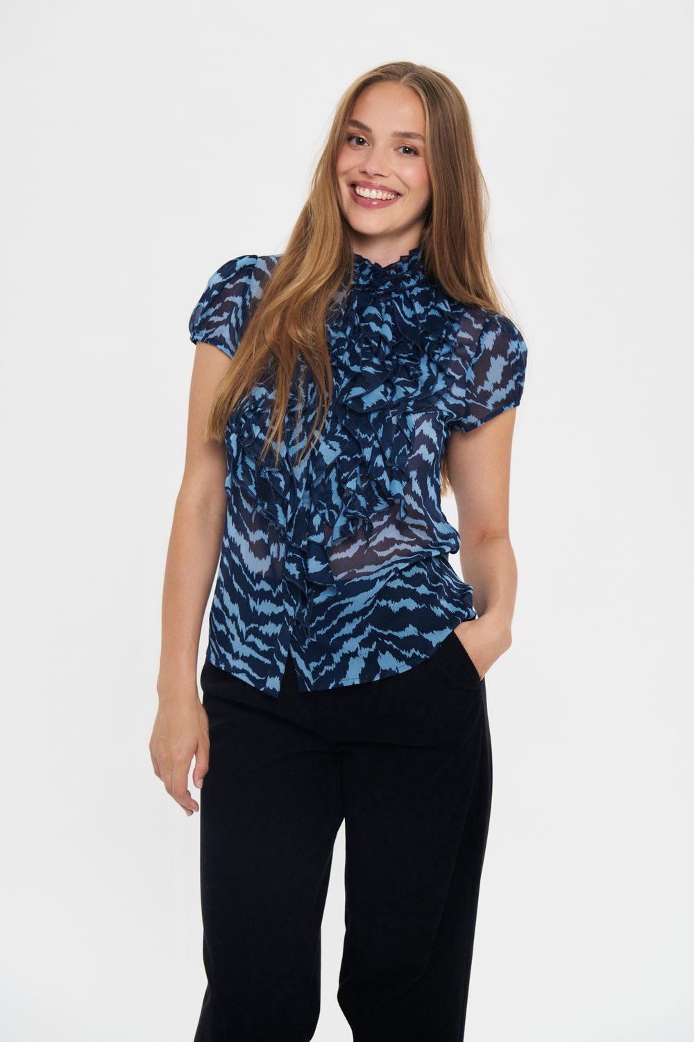 Lilja Crinkle SS Shirt - Pageant Blue