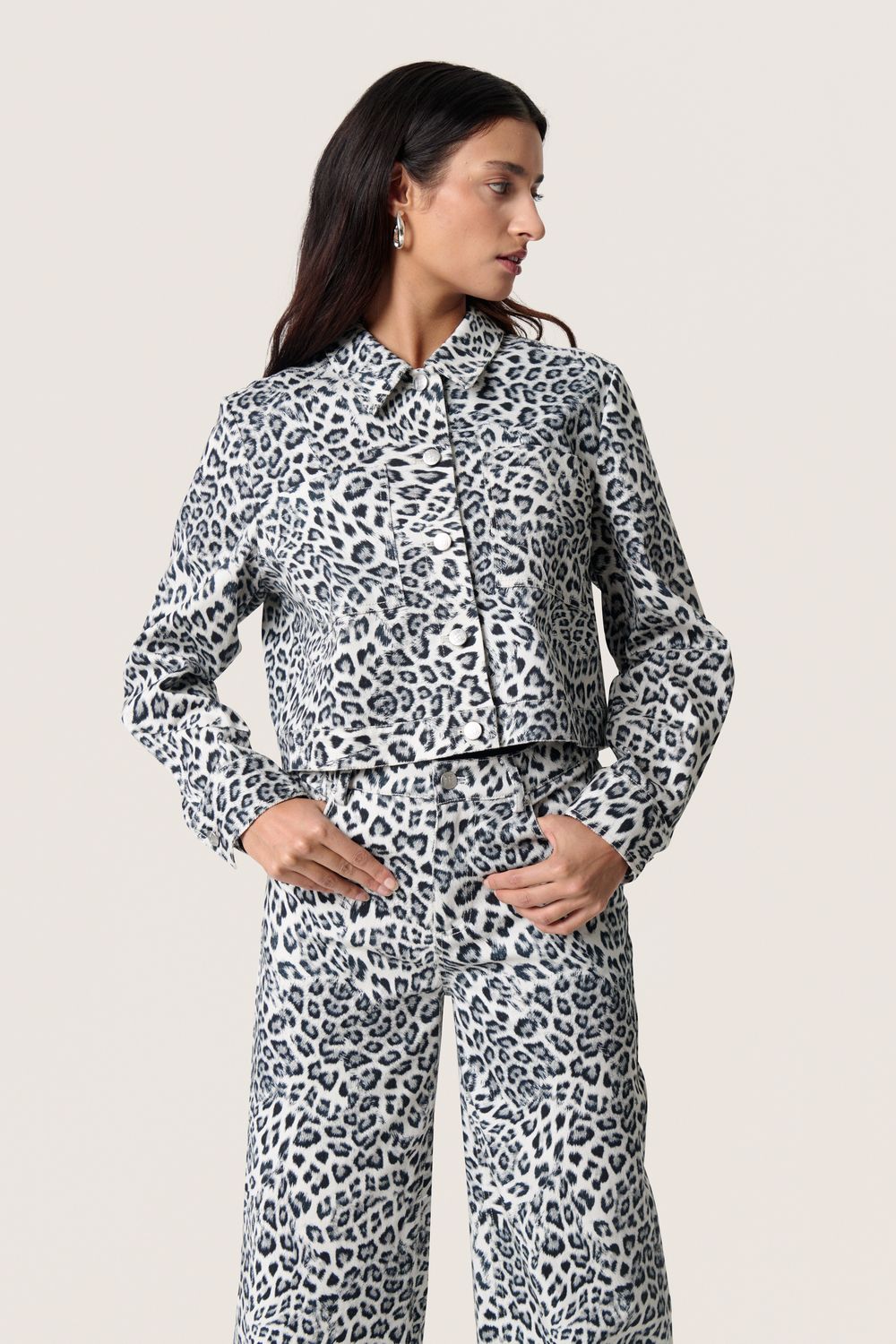 Sandja Overshirt - Grey Leopard