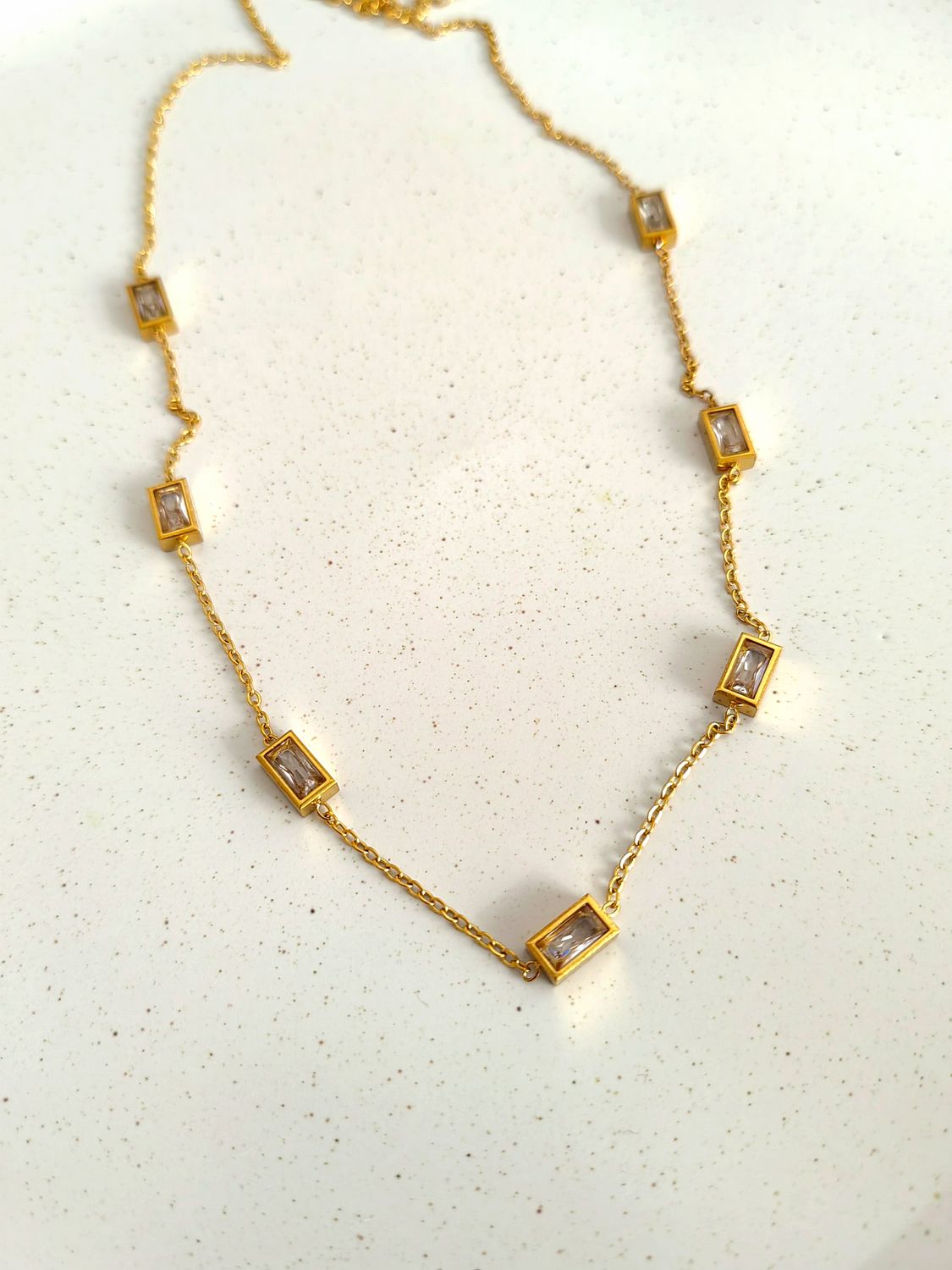 NOMUSA NECKLACE