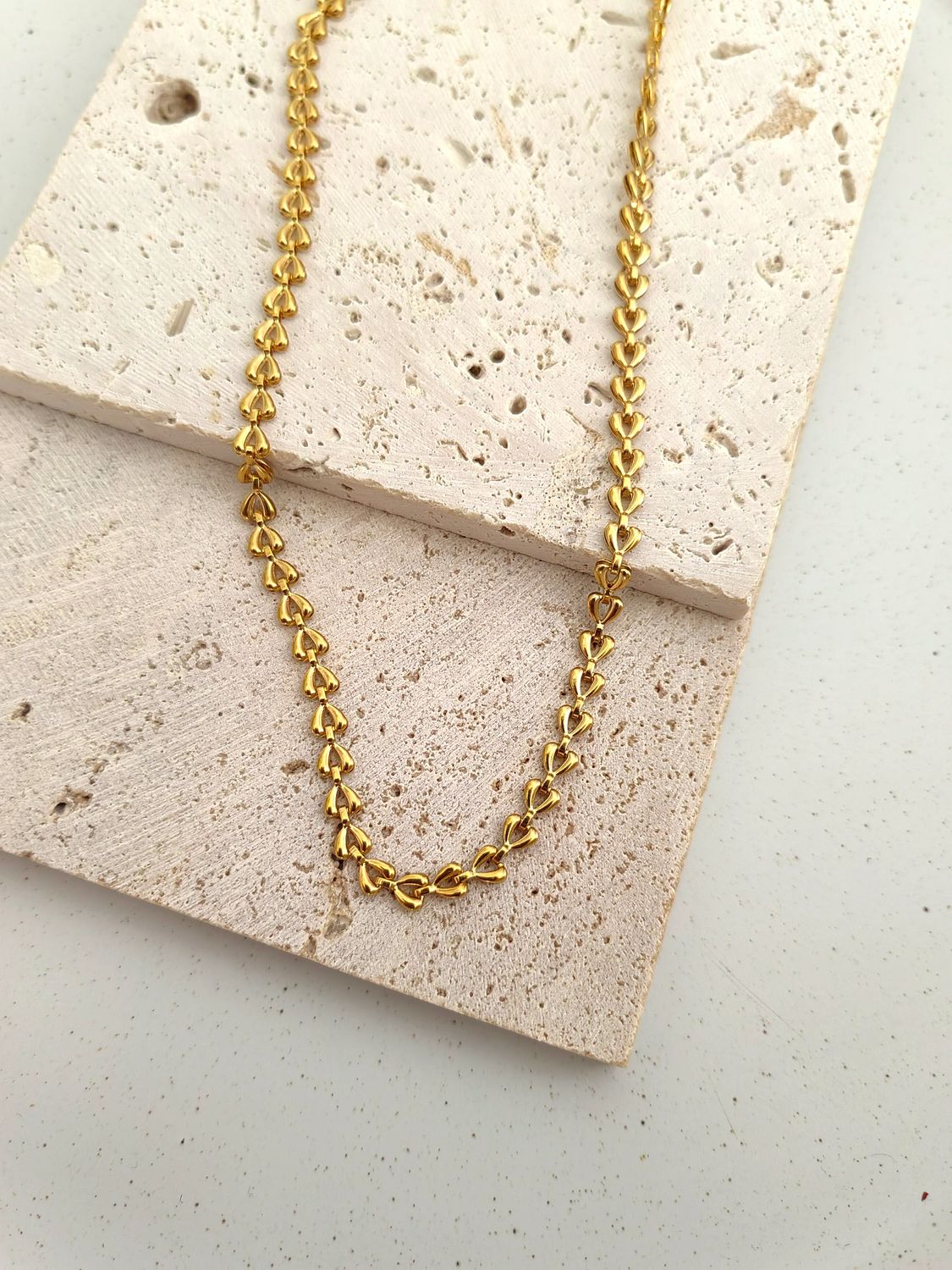 FISHBONE NECKLACE