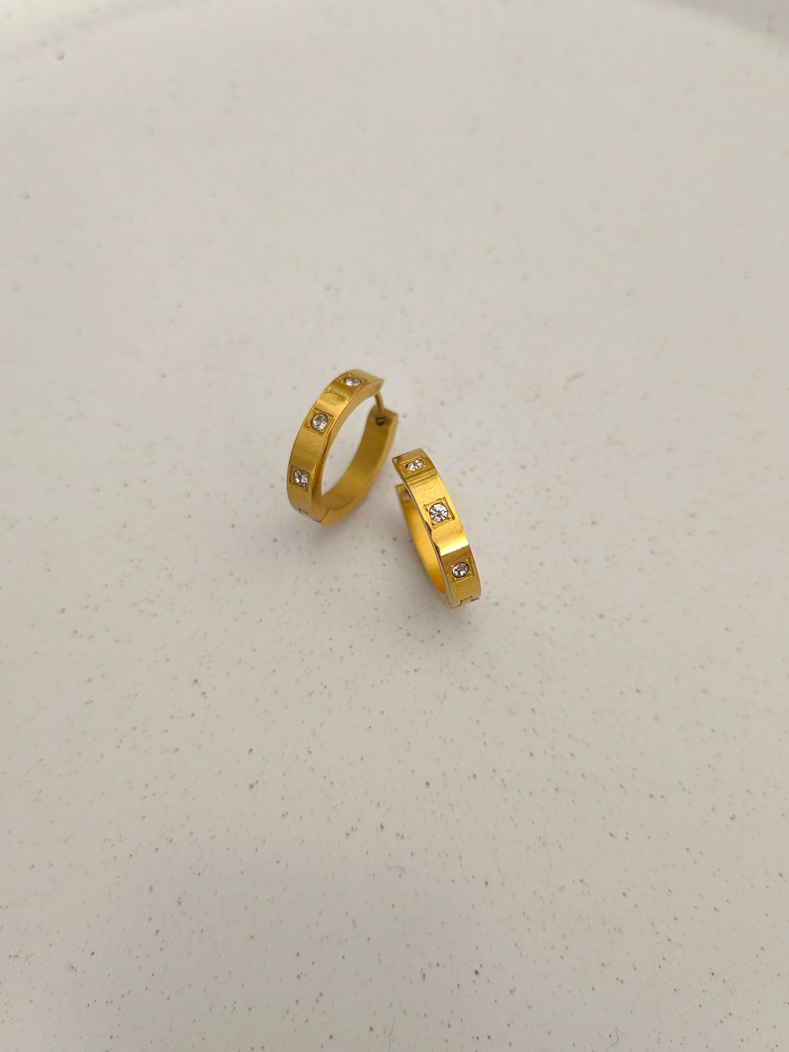 CHLOE HOOPS