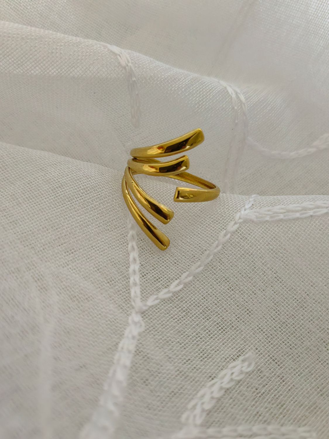 JULIA RING