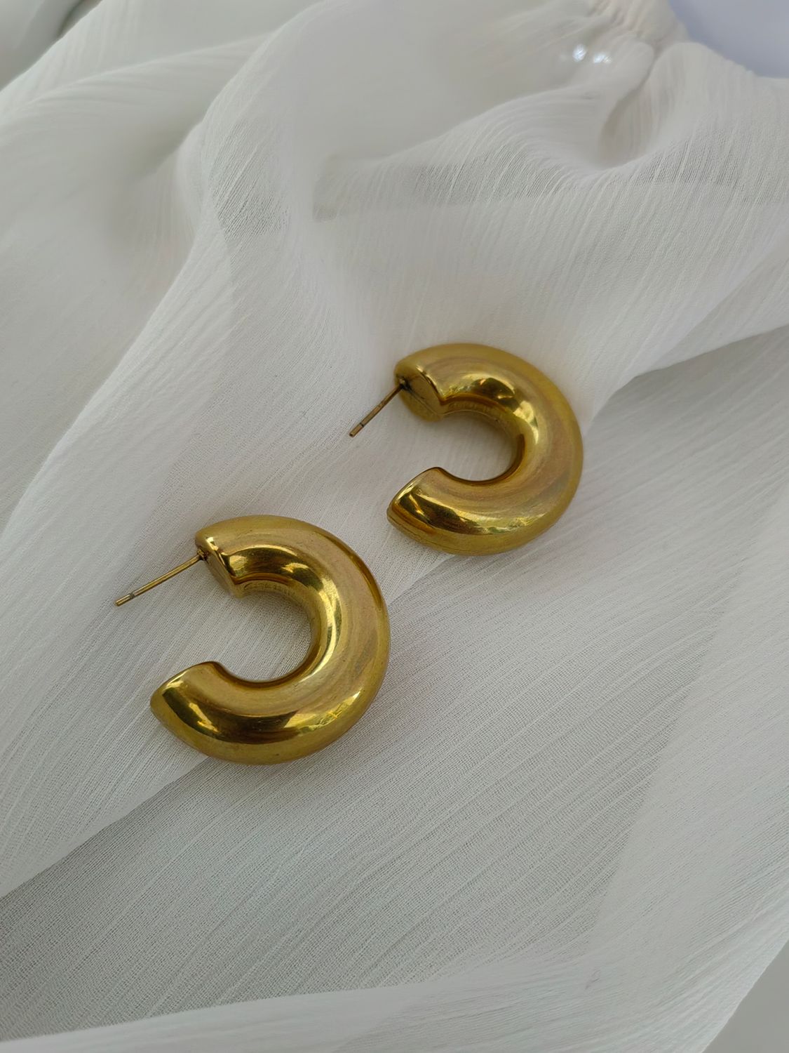 CASSIE HOOPS