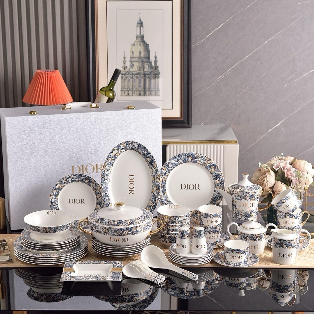 Dishes Dior