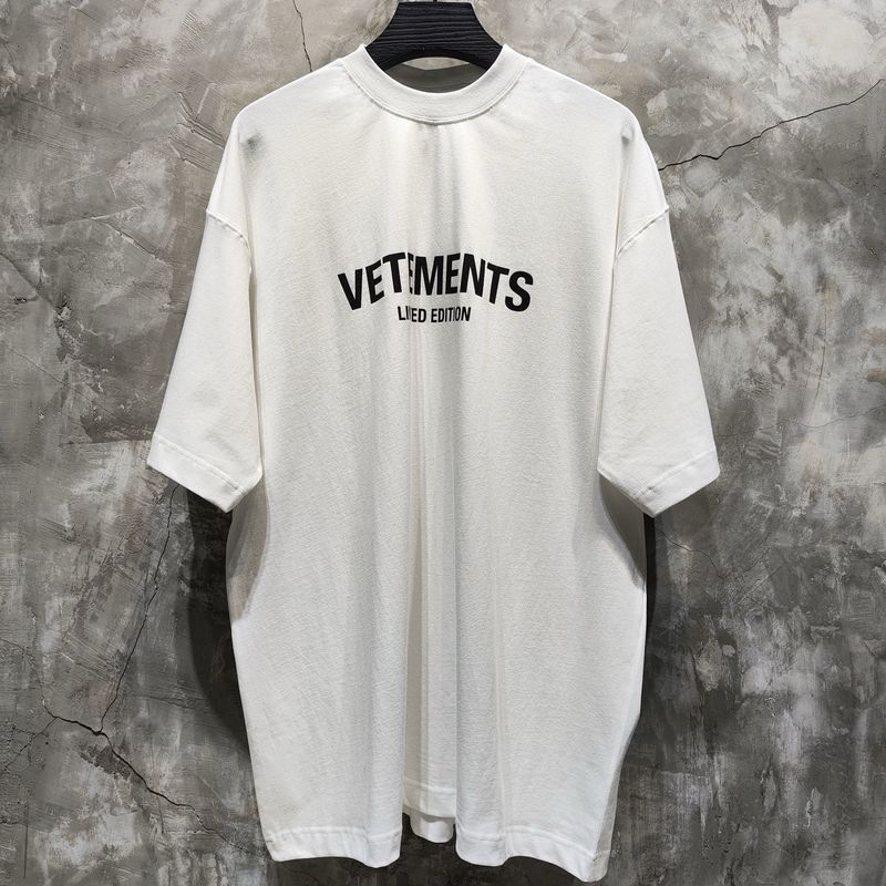 T-Shirt Vetements