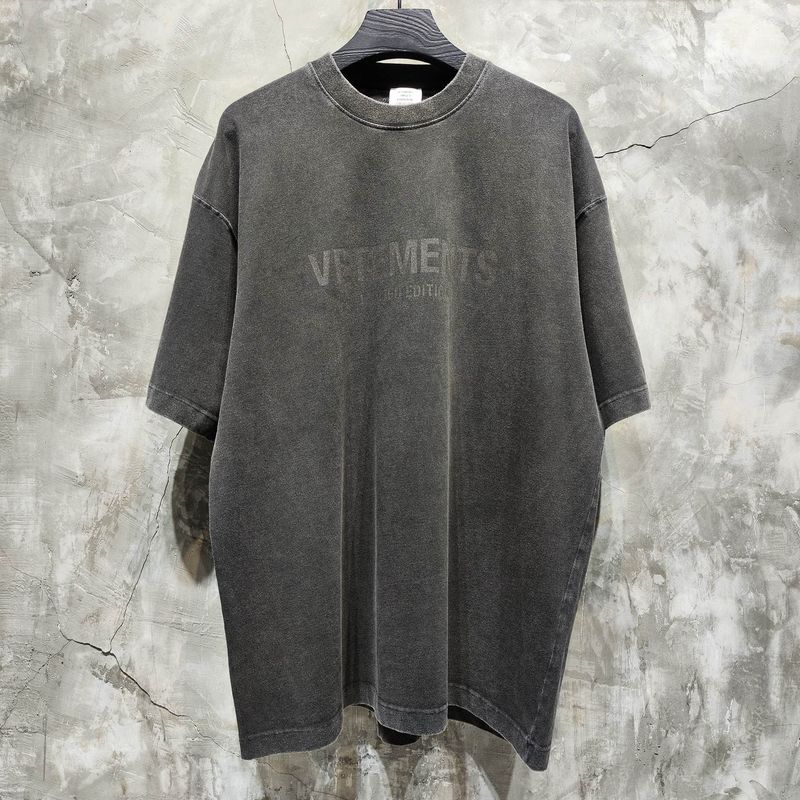 T-Shirt Vetements