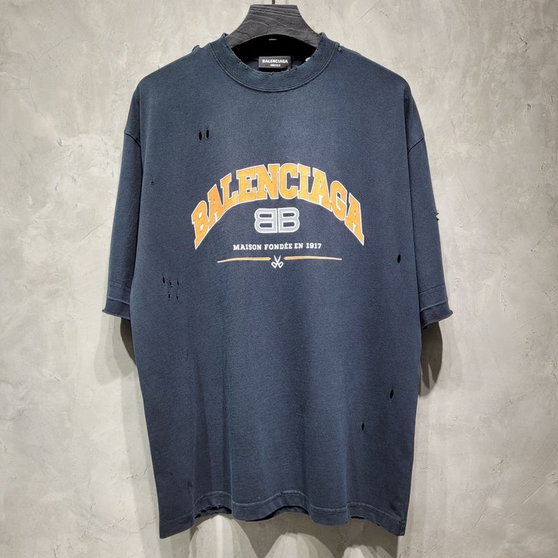 T-Shirt Balenciaga