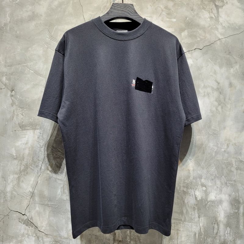 T-Shirt Balenciaga