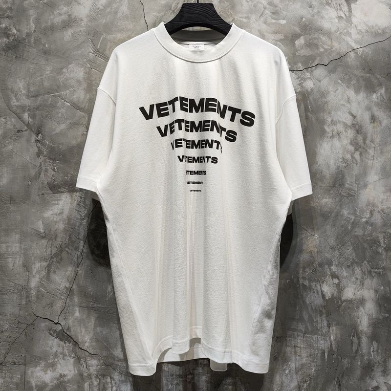 T-Shirt Vetements