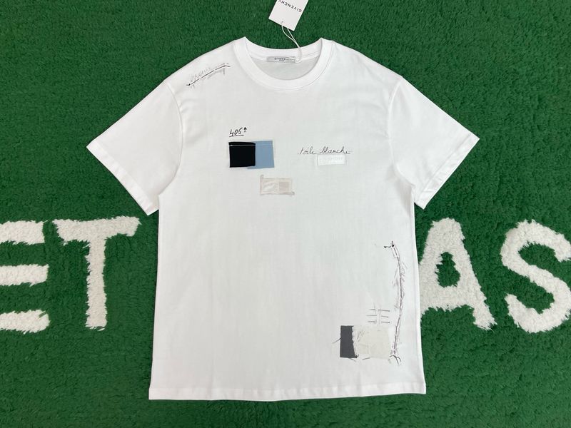 T-Shirt Givenchy