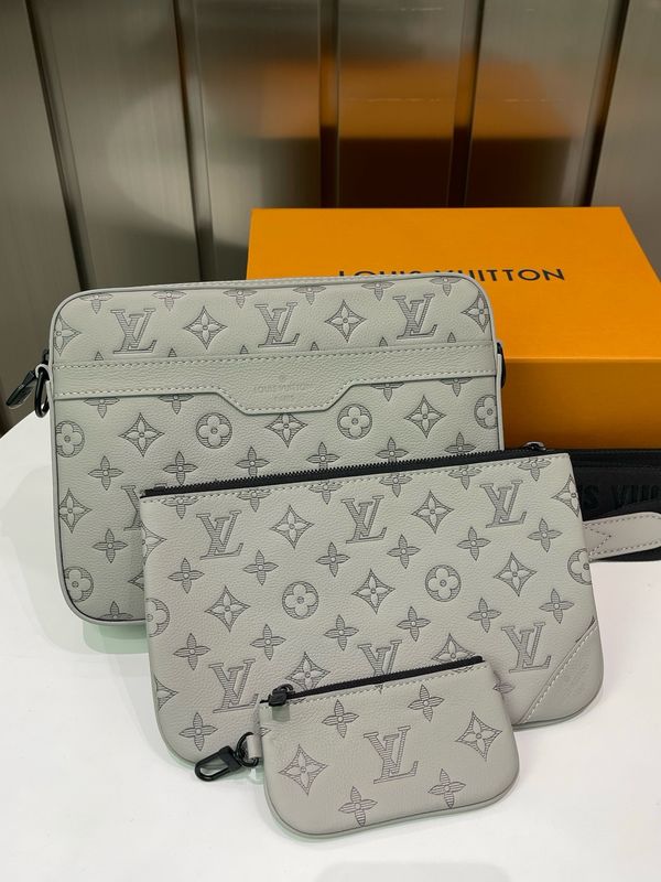 Trio messenger bag Louis Vuitton