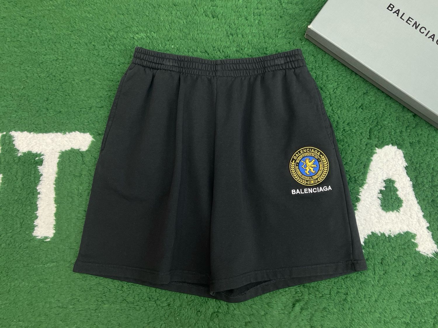 Shorts Balenciaga