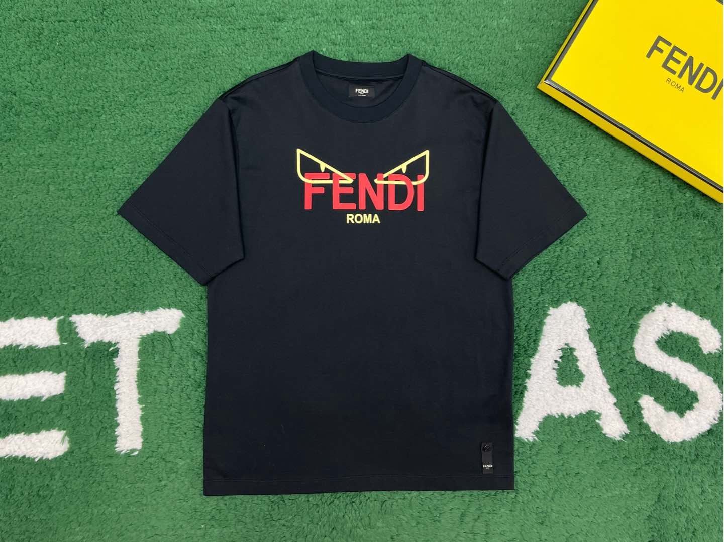 T-Shirt Fendi