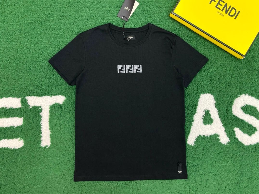 T-Shirt Fendi
