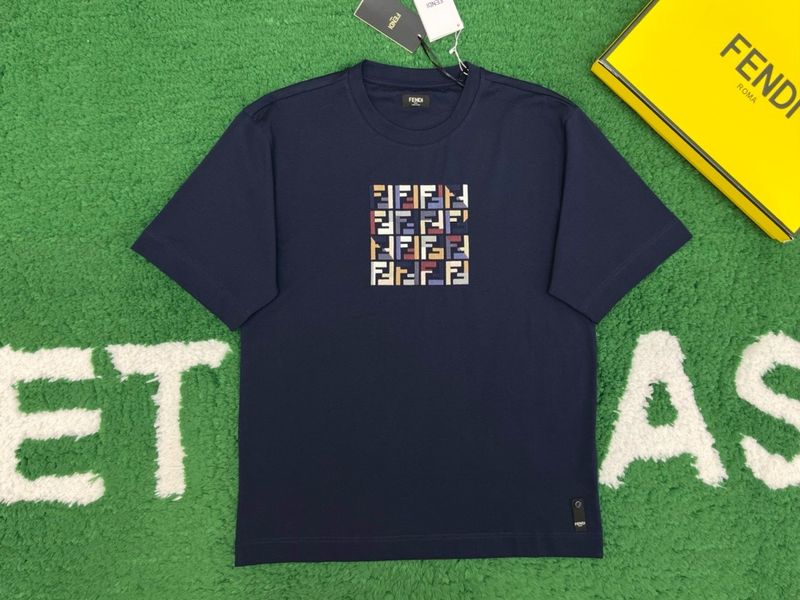 T-Shirt Fendi