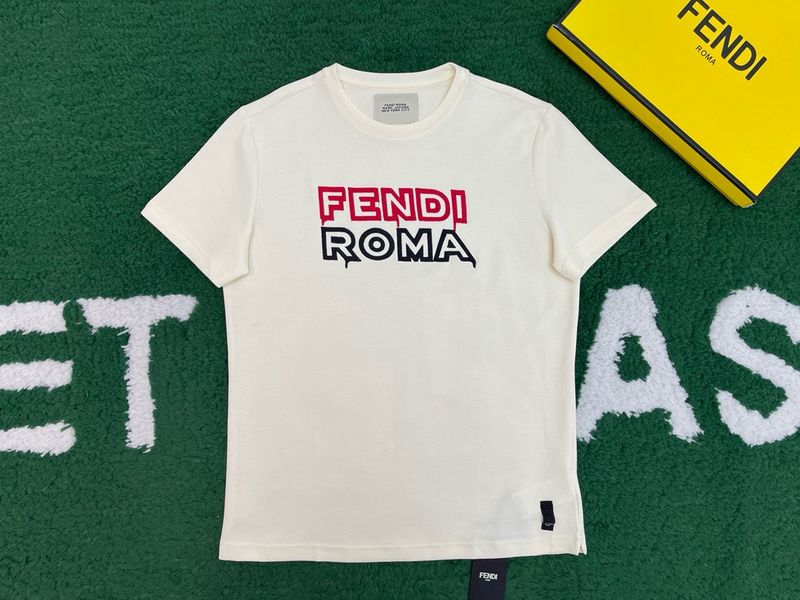 T-Shirt Fendi
