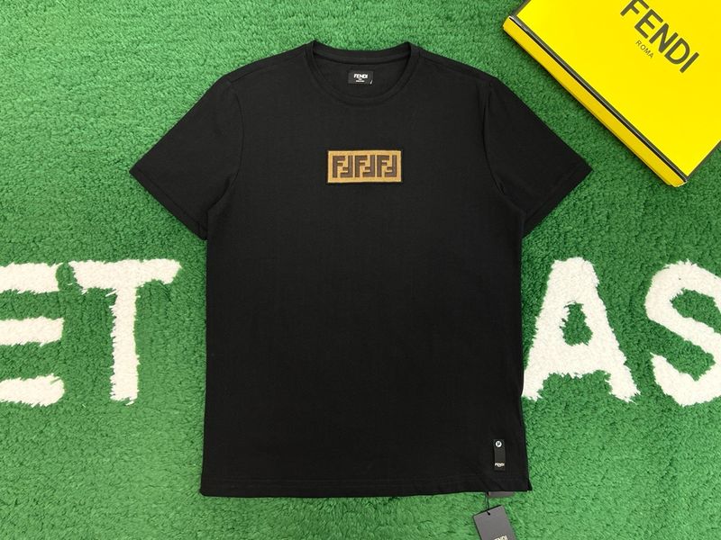 T-Shirt Fendi