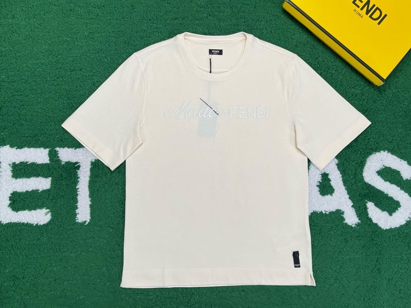 T-Shirt Fendi