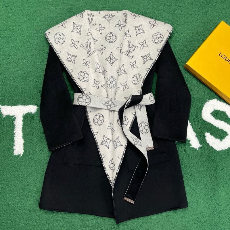 Coat Louis Vuitton