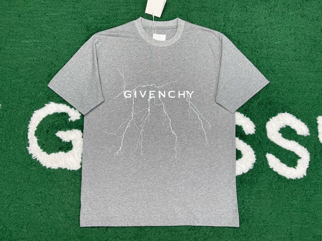 T-Shirt Givenchy