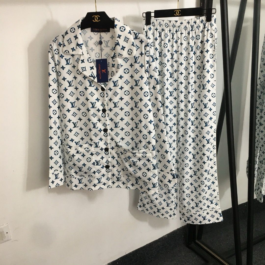 Costume Louis Vuitton