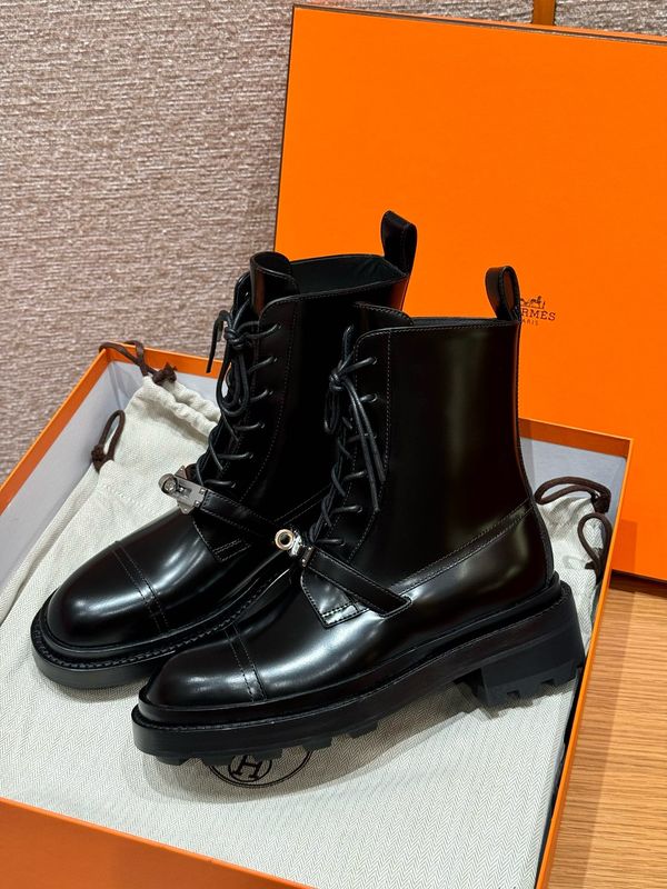 Boots Hermes