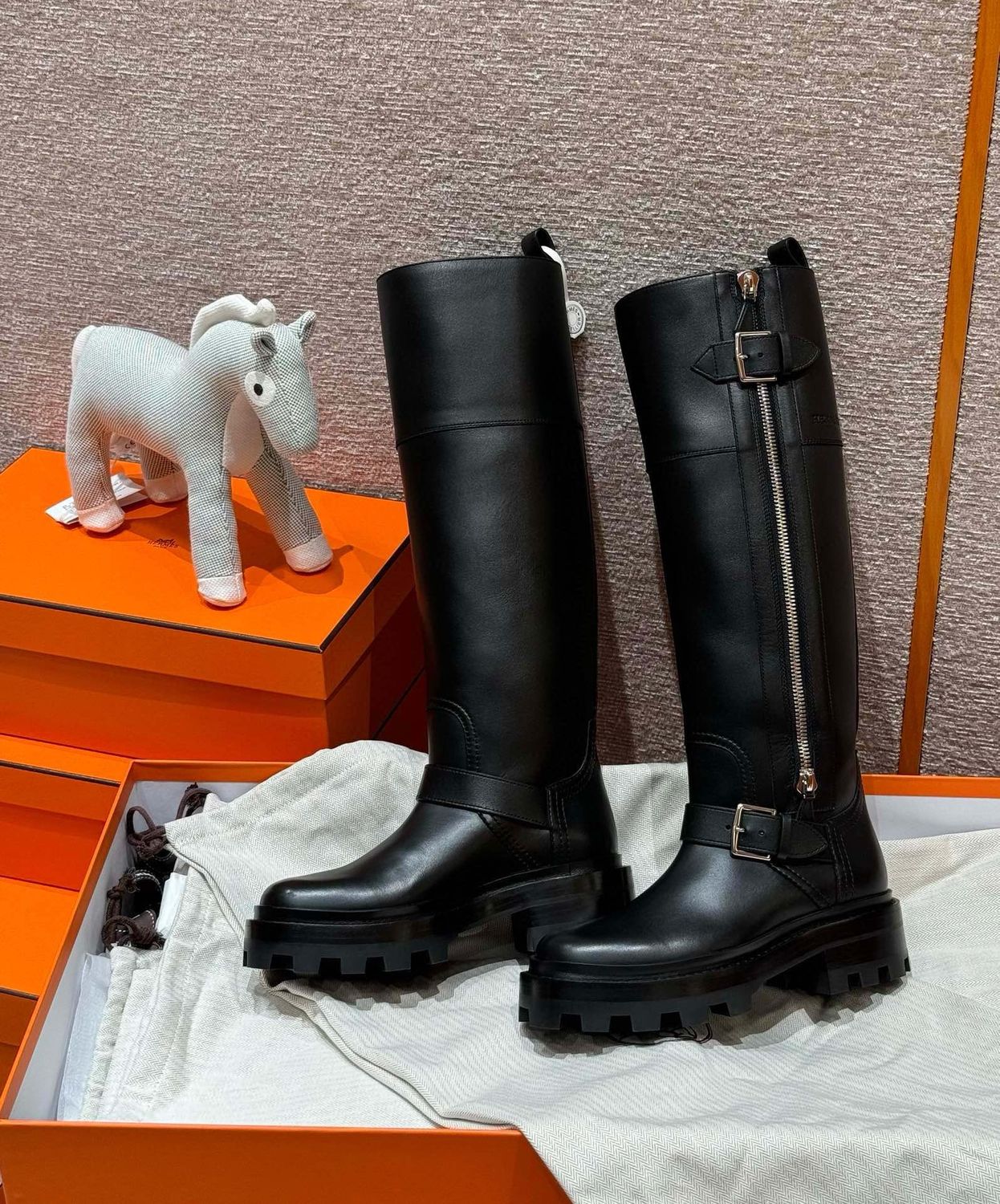Boots Hermes