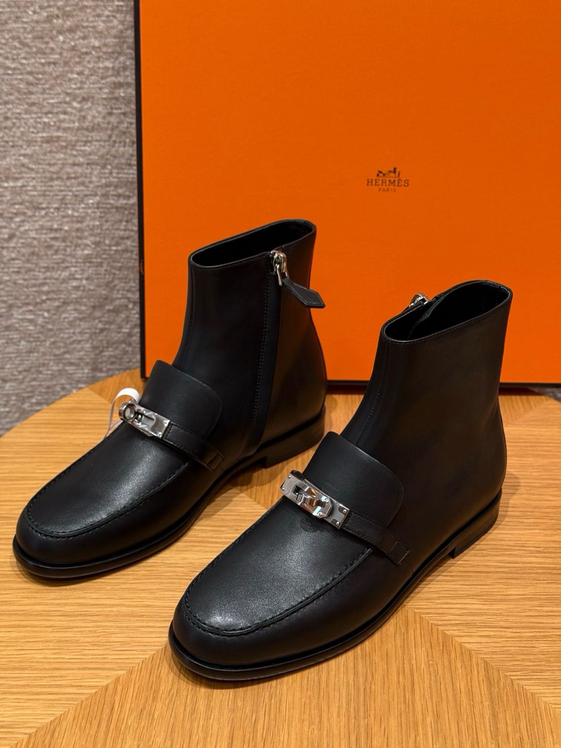 Boots Hermes