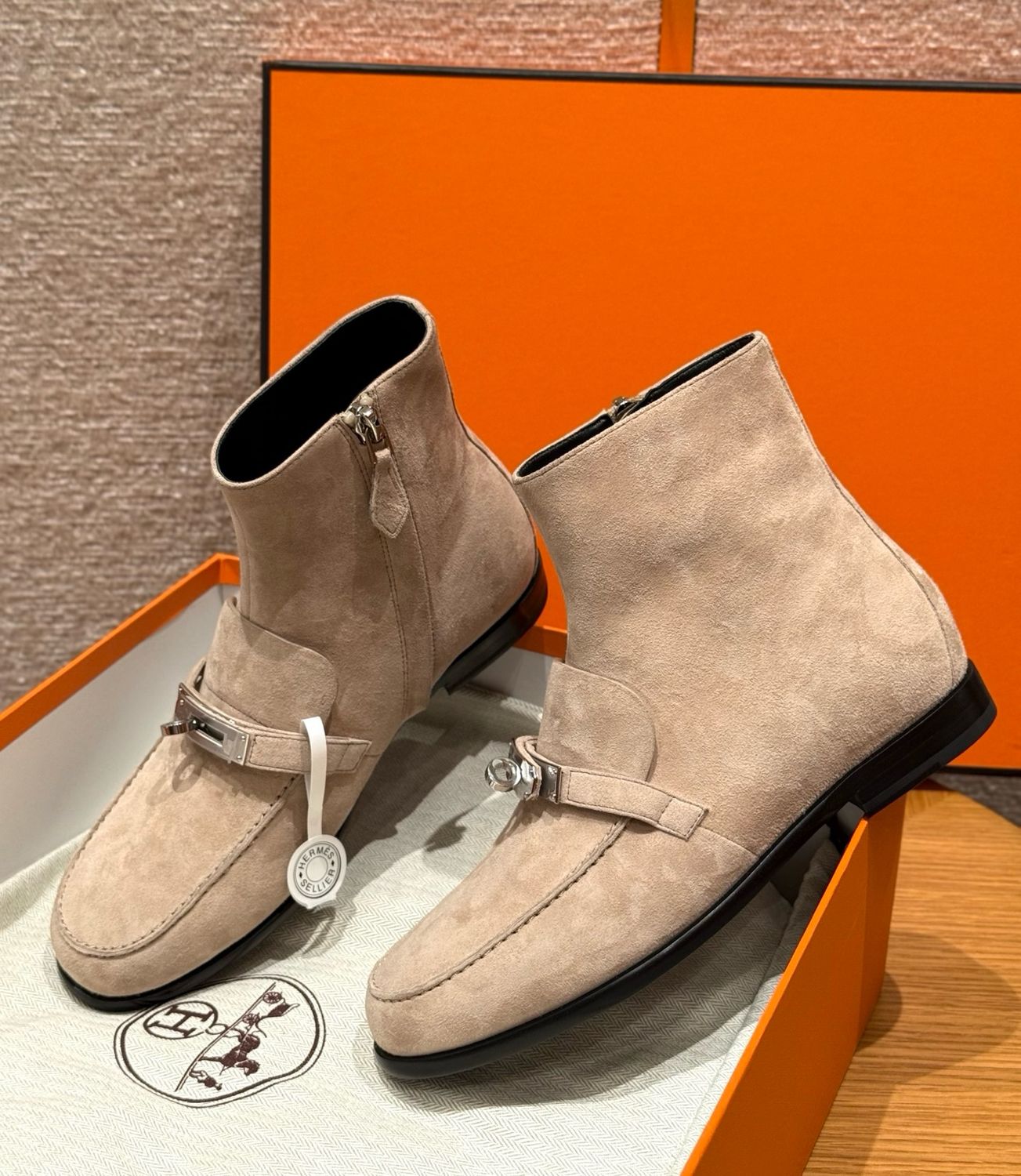 Boots Hermes