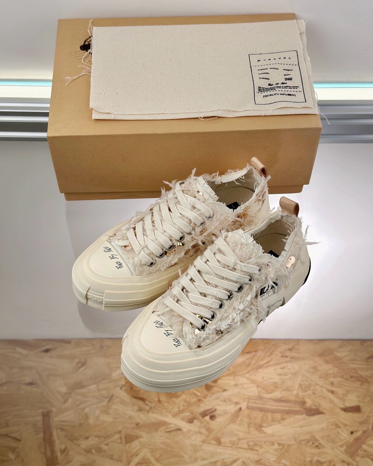 Sneakers xVESSEL